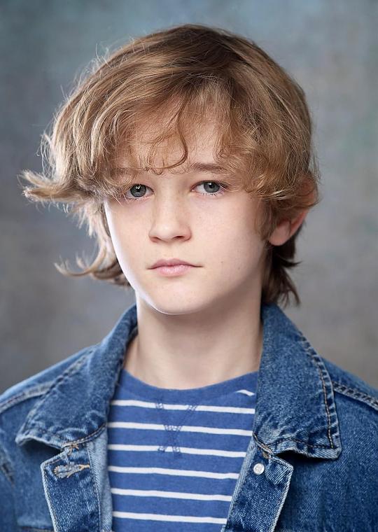 阿尔菲·坦佩斯特 Alfie Tempest照片