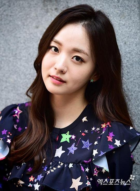 金彩恩 Chae-eun Kim照片