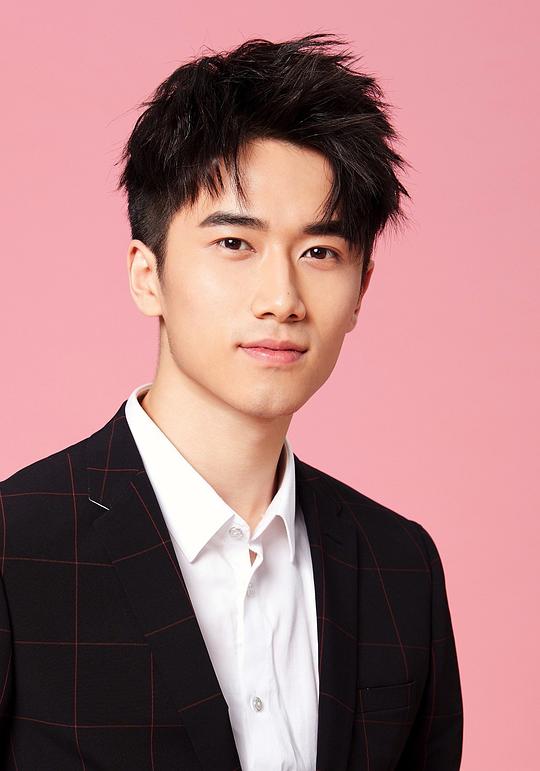 崔嵘巍 Rongwei Cui照片