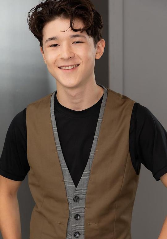 莱利·哈什莫托 Riley Hashimoto照片