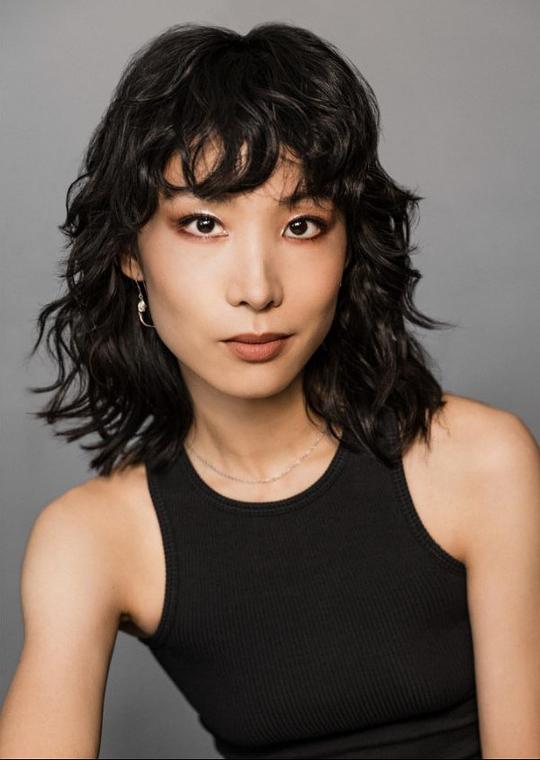 达芙妮·泽利 Daphne Zelle照片