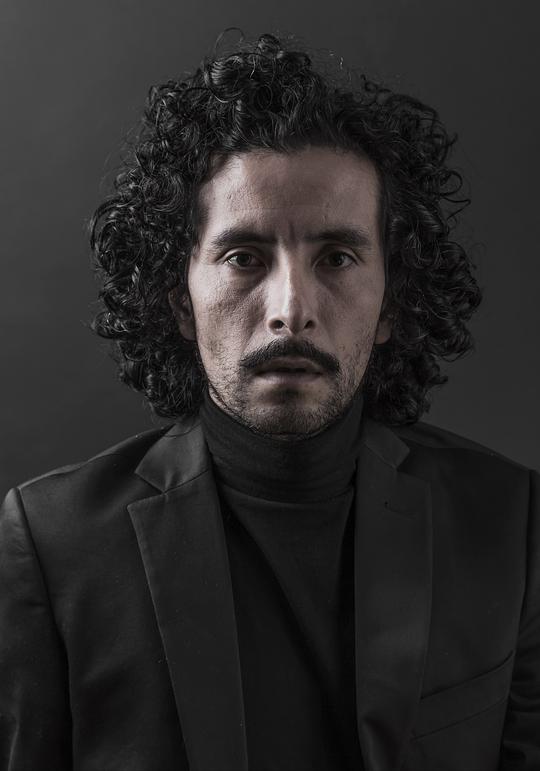 劳尔·布里奥内斯 Raúl Briones照片