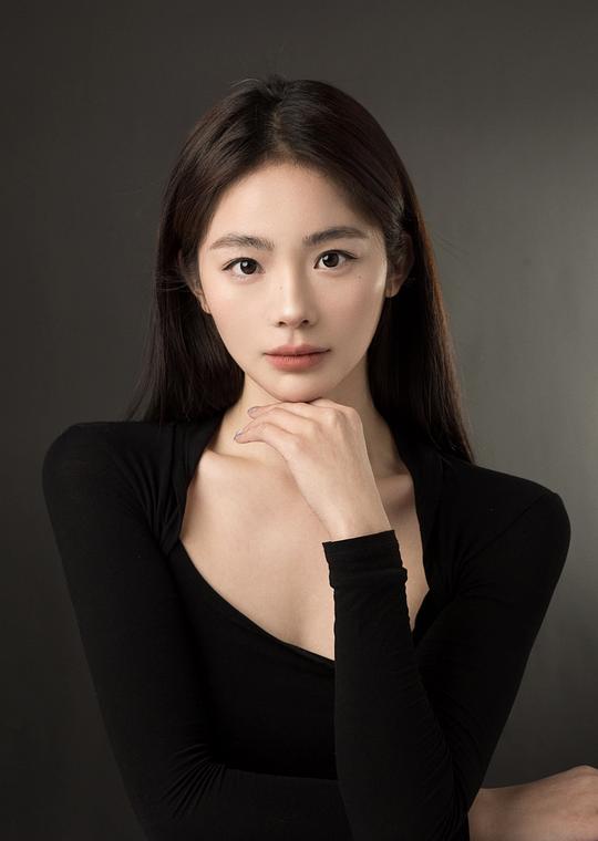 刘亚西 Yaxi Liu照片