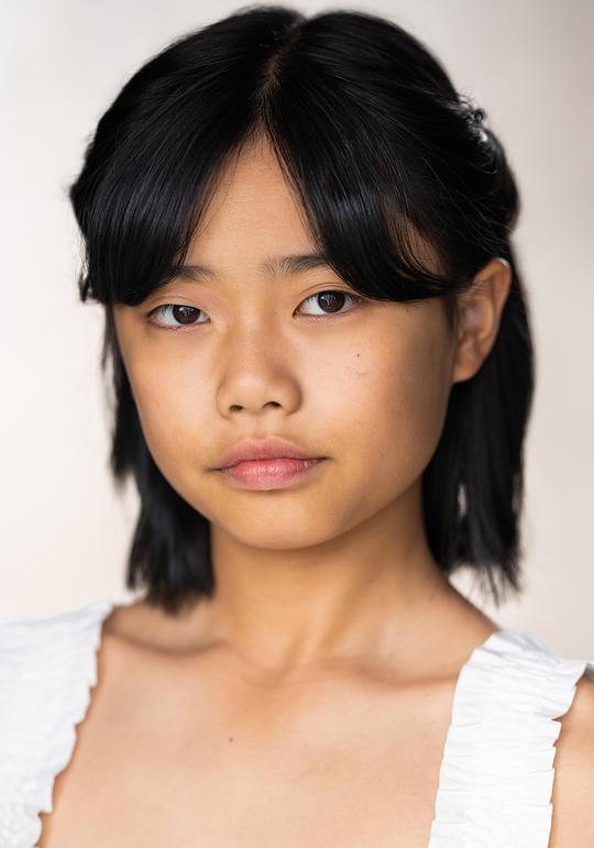 米拉·刘 Mila Lieu照片