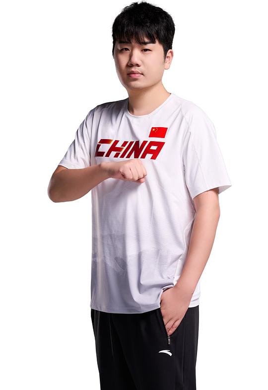 李托 Tuo Li照片