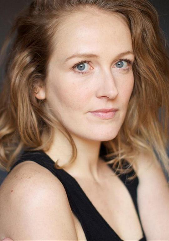 阿努克·费拉尔 Anouk Feral照片
