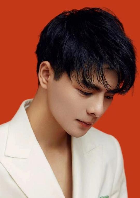 李卓尧照片