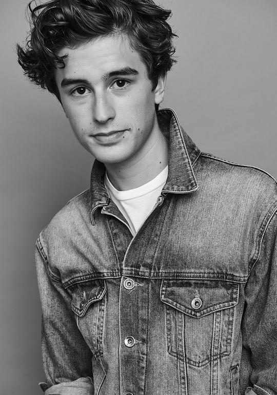 彼得·达格 Peter Dager照片