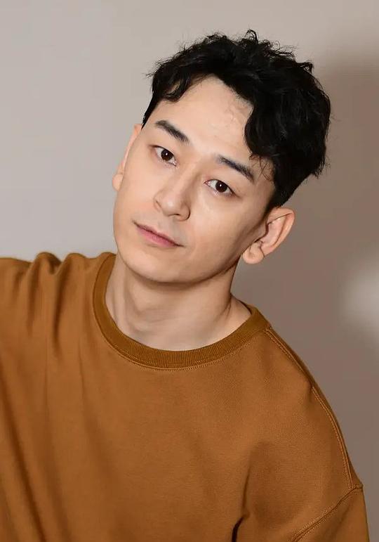 杨羽 Yu Yang照片