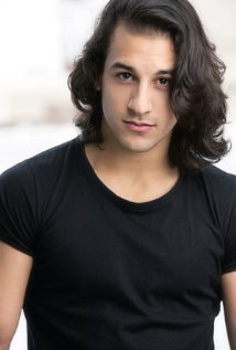 德尼兹·阿克代尼兹 Deniz Akdeniz照片