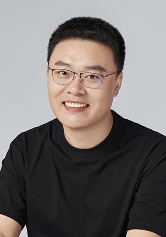 王奕霖照片