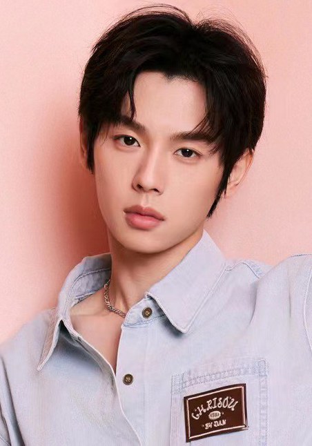 景研竣 Yanjun Jing照片