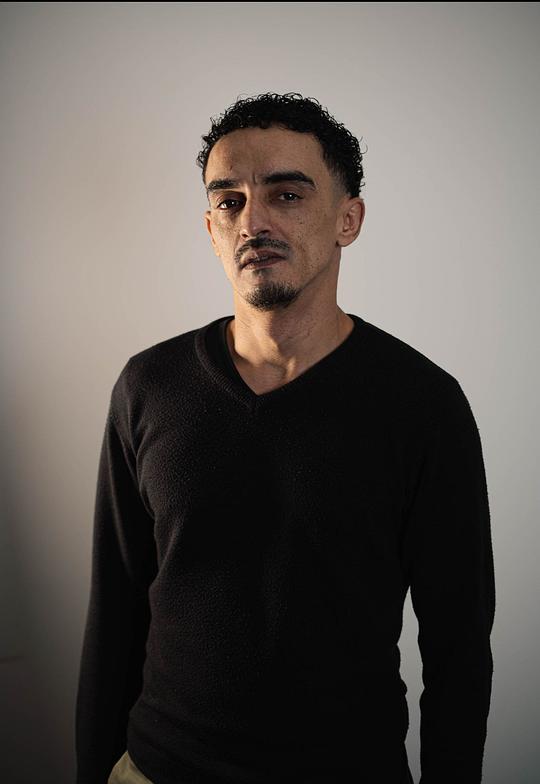 勒塞姆·马希迪 Lehcem Mahidi照片