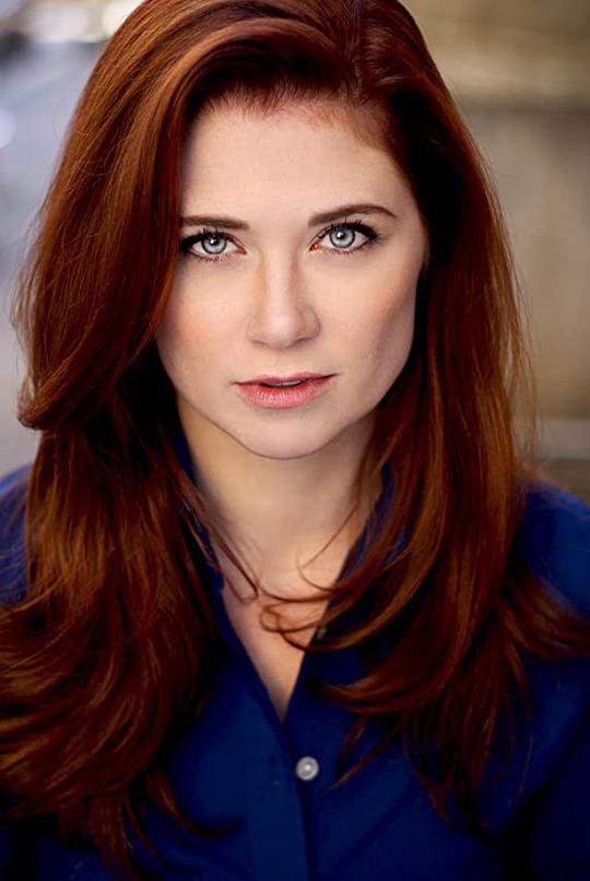 凯蒂·马奎尔 Katie Maguire照片