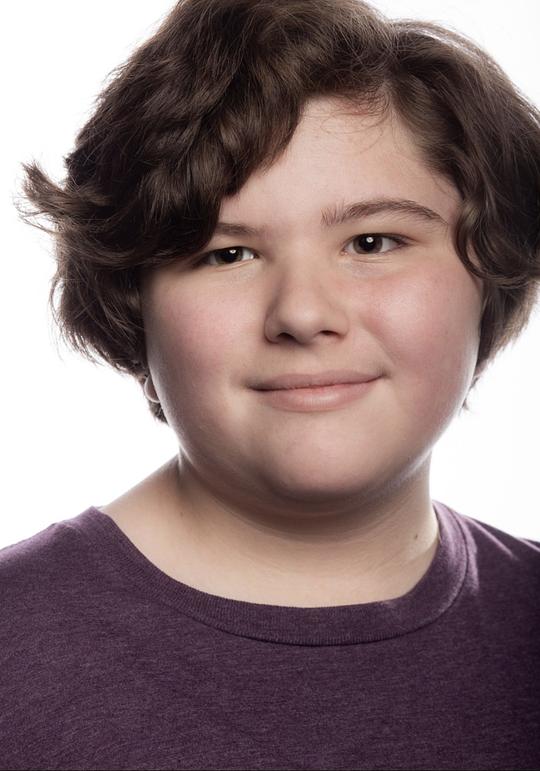 布罗迪·凯恩斯 Brody Caines照片