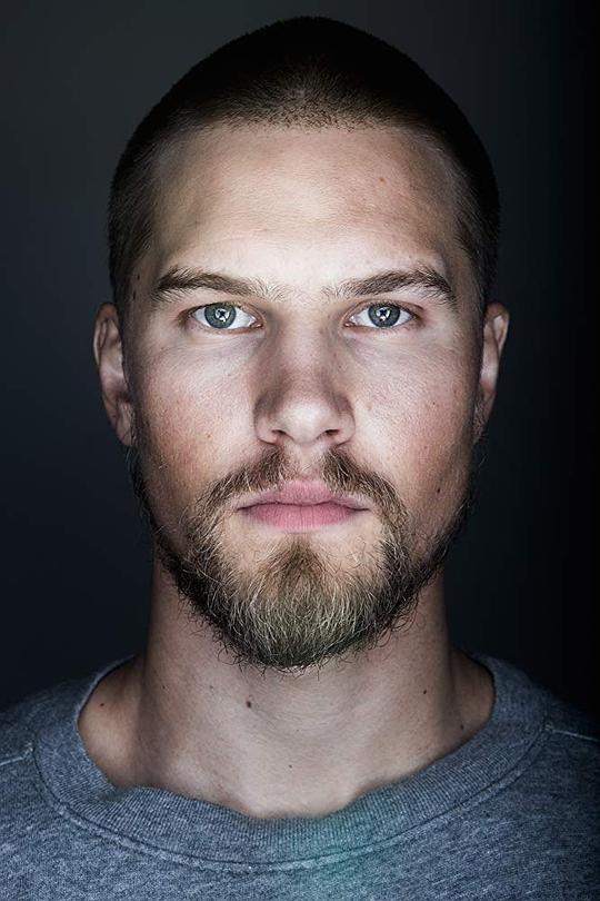 麦德斯·斯加德·彼得森 Mads Sjøgård Pettersen照片