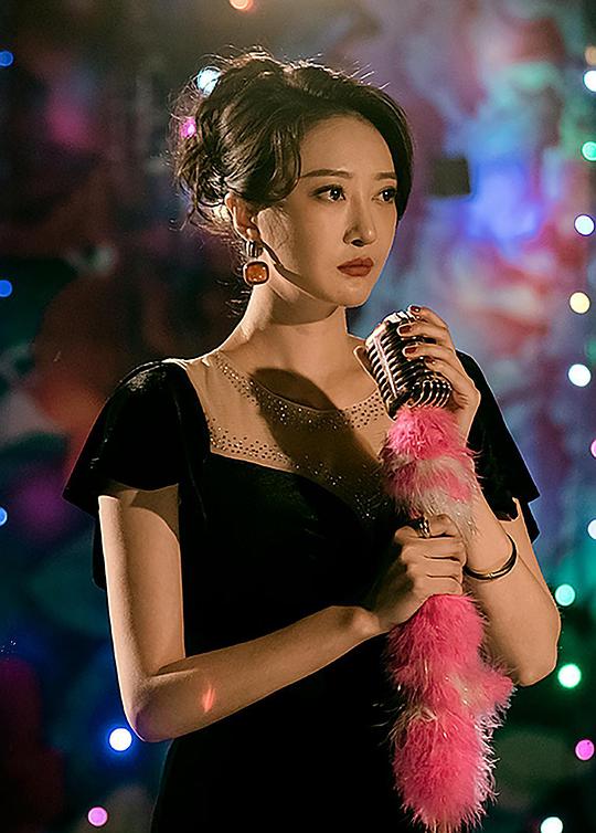 爱丽丝 Alice照片