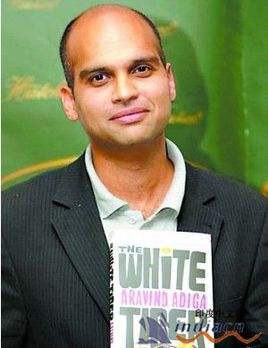阿拉文德·阿迪加 Aravind Adiga照片