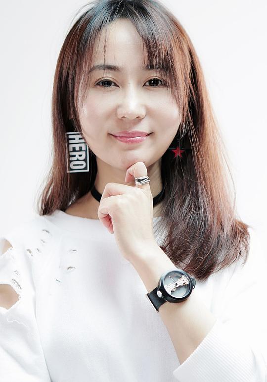 董雪莹 Tracy Dong照片