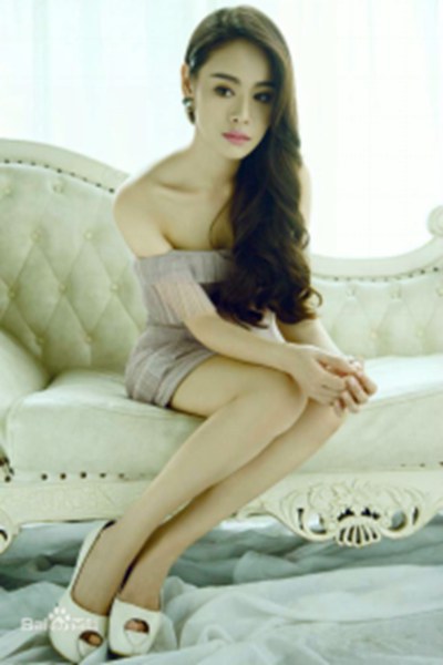 姜怡伊 Yiyi Jiang照片