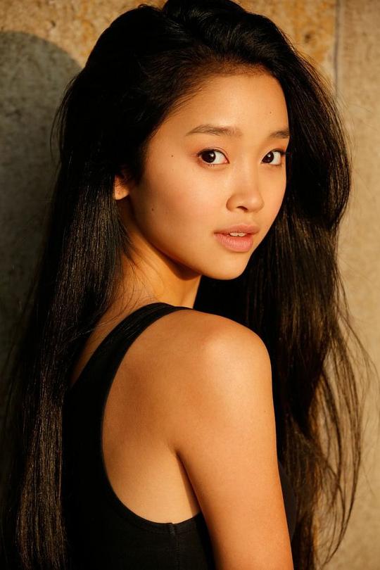 拉娜·康多 Lana Condor照片