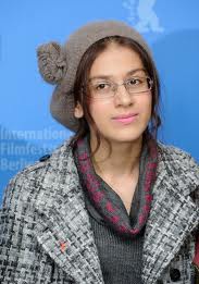 萨日娜·法哈蒂 Sarina Farhadi照片