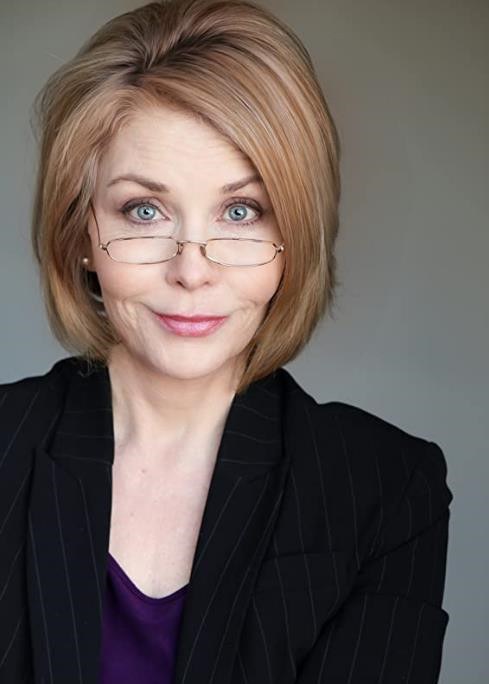 Laurie Cummings照片