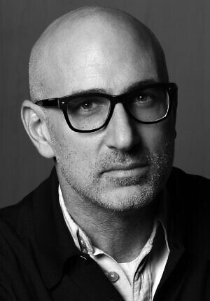 伊藤·福克斯 Eytan Fox照片
