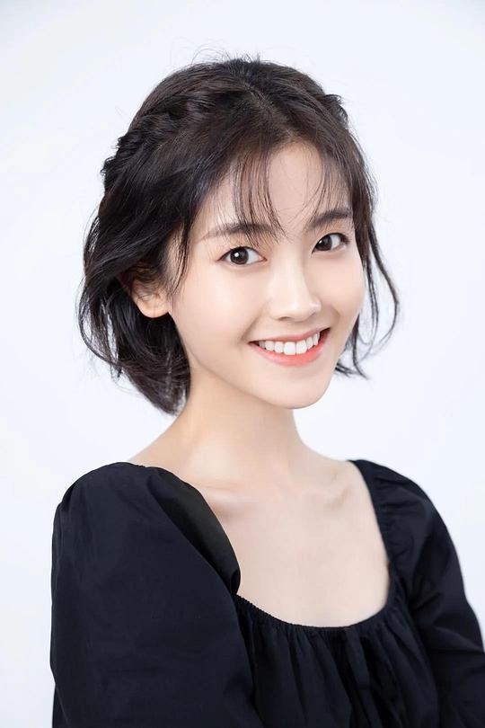王艺哲 Yizhe Wang照片