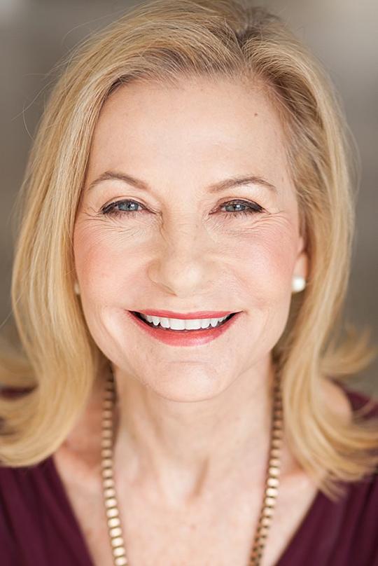 露西·卡罗尔 Lucie Carroll照片