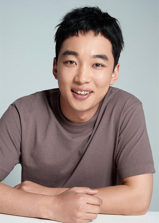 吴熙俊 Hee-joon Oh照片