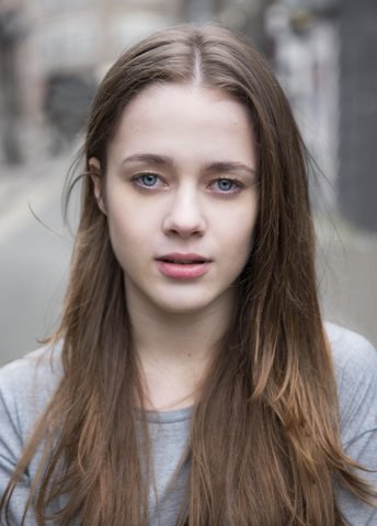 莉莉·多斯沃斯-埃文斯 Lily Dodsworth-Evans照片