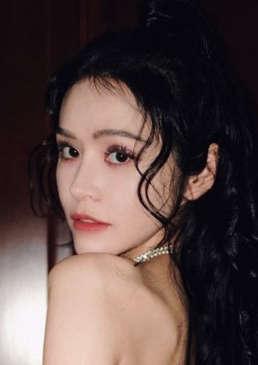 庞奕欣 Yixin Pang照片
