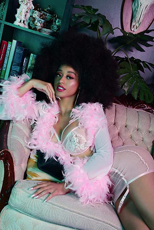 斯图米·玛雅 Stormi Maya照片
