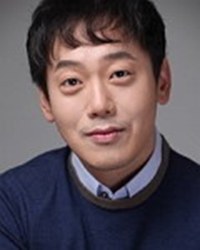 郭镇 Jin Kwak照片
