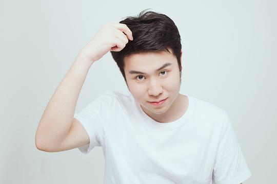 拜跃 Yue Bai照片