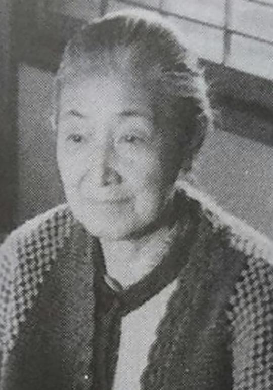 东静子 Shizuko Azuma照片