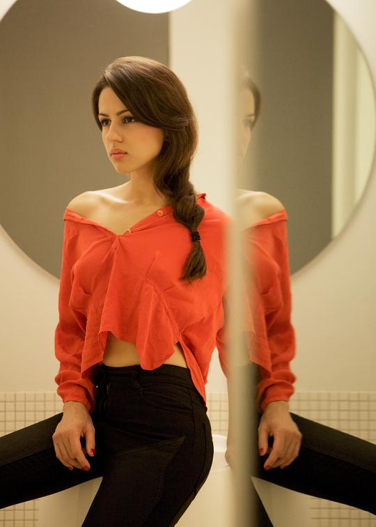 安内特·莫翰德鲁 Annet Mahendru照片