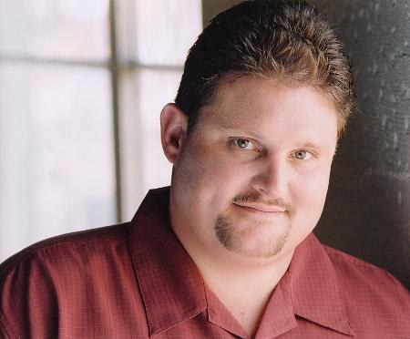 迈克尔·奥利佛斯 Michael Olifiers照片