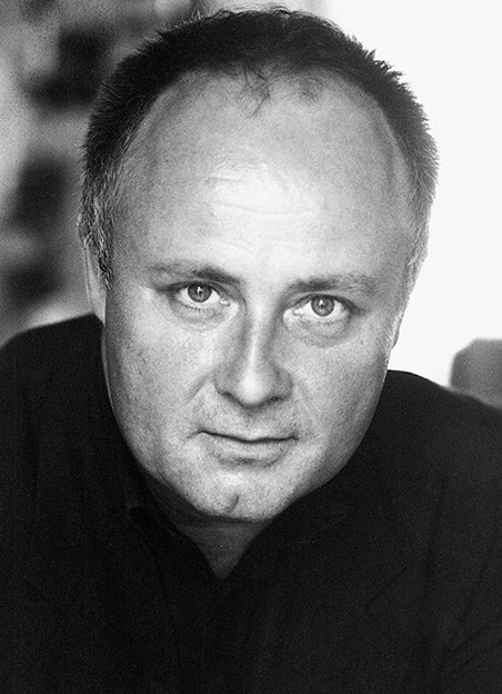 道格拉斯·迈克弗兰 Douglas McFerran照片