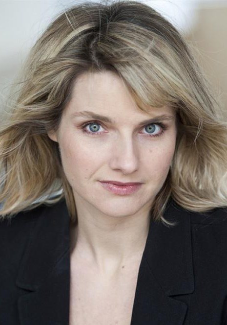 艾琳·斯蒂努斯 Aline Stinus照片