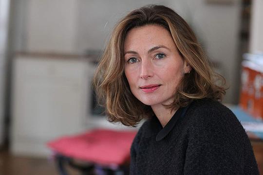 安娜贝尔·穆利恩 Annabel Mullion照片