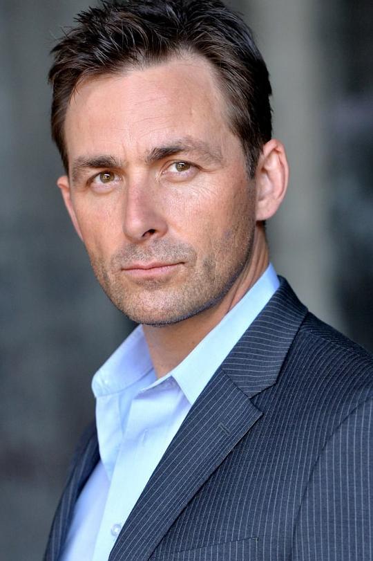 詹姆斯·帕特里克·斯图阿特 James Patrick Stuart照片