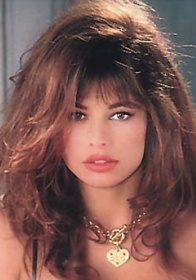 艾丽森·阿米塔奇 Alison Armitage照片