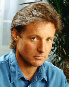 布鲁斯·巴克林纳 Bruce Boxleitner照片