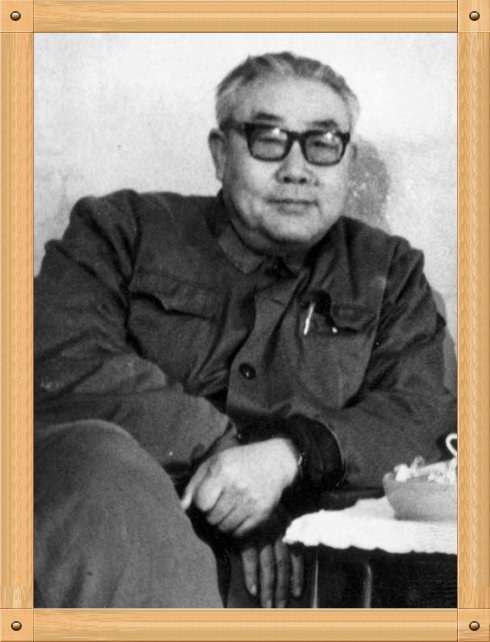 冯毅夫 Yifu Feng照片