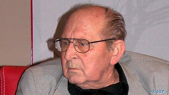 马丁·霍利 Martin Hollý照片