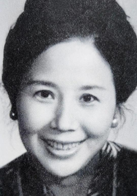 周以勤 Yiqin Zhou照片