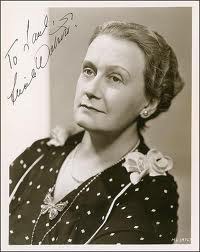 露塞尔·沃特森 Lucile Watson照片