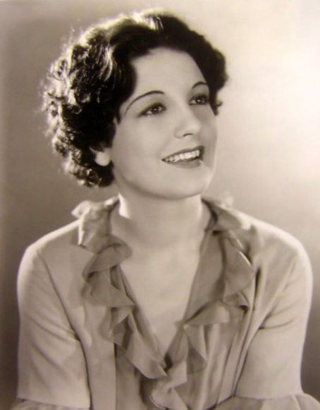 Phyllis Barry照片